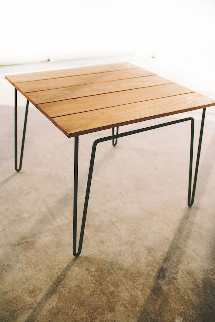 Cách Làm Bàn Cafe DIY Từ Chân Ghế Và Mặt Gỗ Thừa 3 Cach-Lam-Ban-Cafe