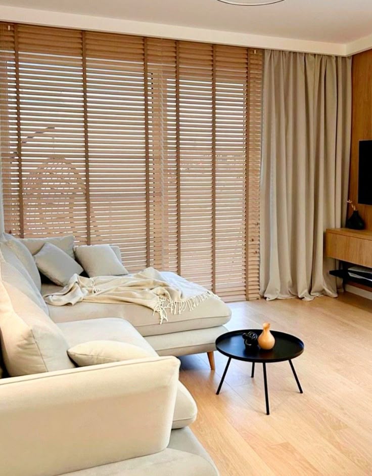 Tư Vấn Chọn Rèm Thảm Và Đèn Phù Hợp Với Từng Loại Không Gian 2 chon-rem-tham-va-den-phu-hop